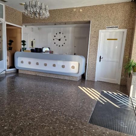 Valmojado Hostal La Canada Segoviana מראה חיצוני תמונה